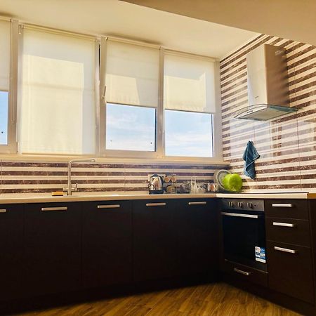 Kvartira Vozle Metro Darnitca เคียฟ ภายนอก รูปภาพ