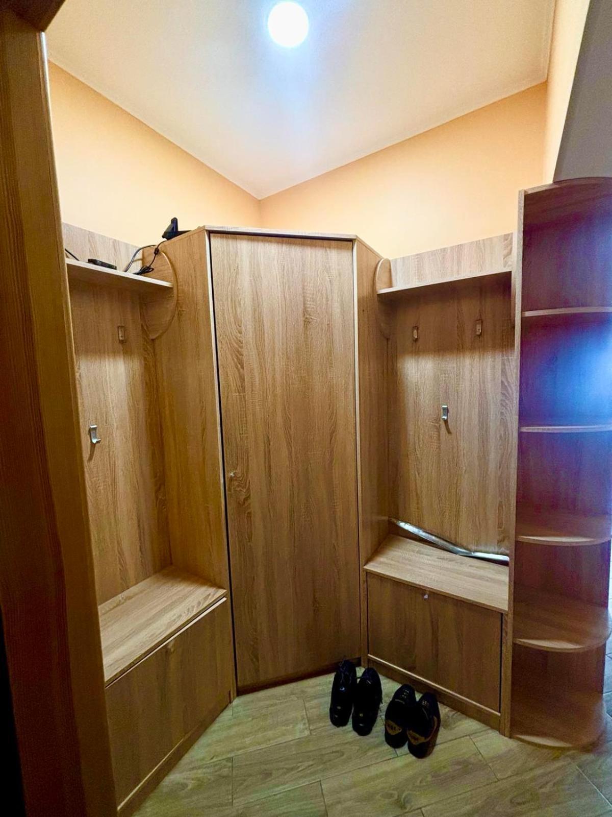 Kvartira Vozle Metro Darnitca เคียฟ ภายนอก รูปภาพ